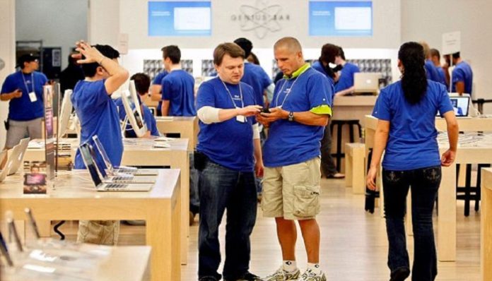 Apple workers vote to join a union