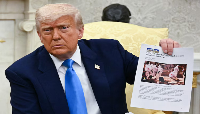 Trump Clashes with South African President Over False 'White Genocide' Claims in Oval Office Meeting