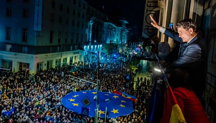 Romania Elects Nicusor Dan as President in Protest Vote Against Political Extremism