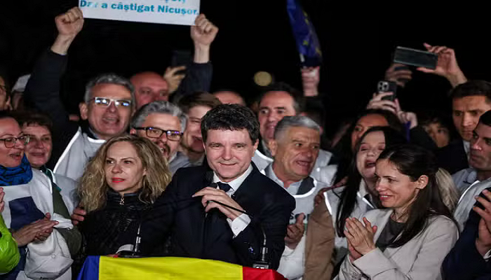 Romania Elects Nicusor Dan as President in Protest Vote Against Political Extremism