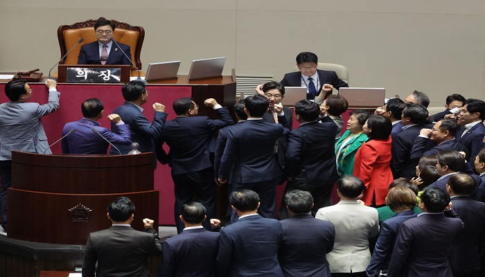 South Korea’s Presidential Race in Turmoil Amid Court Ruling and Top Resignations :File Photo