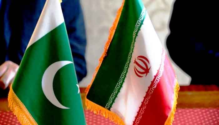 PM Shehbaz Speaks with President Pezeshkian as Pak Military Hails Tehran’s Diplomacy