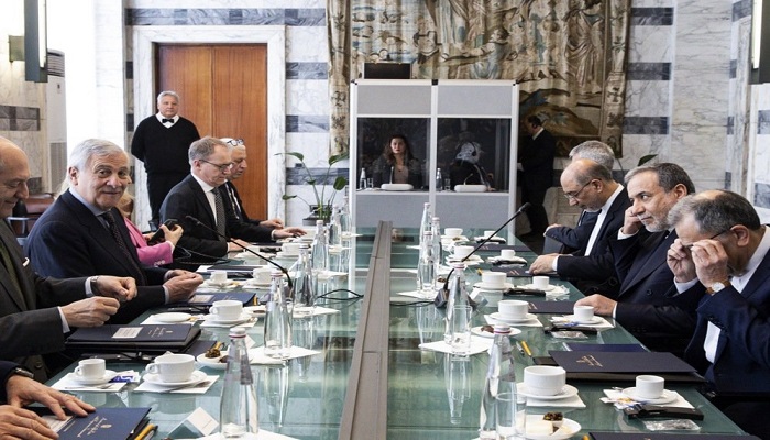 Iran's FM in Saudi Arabia and Qatar Ahead of Nuclear Talks with US in Oman