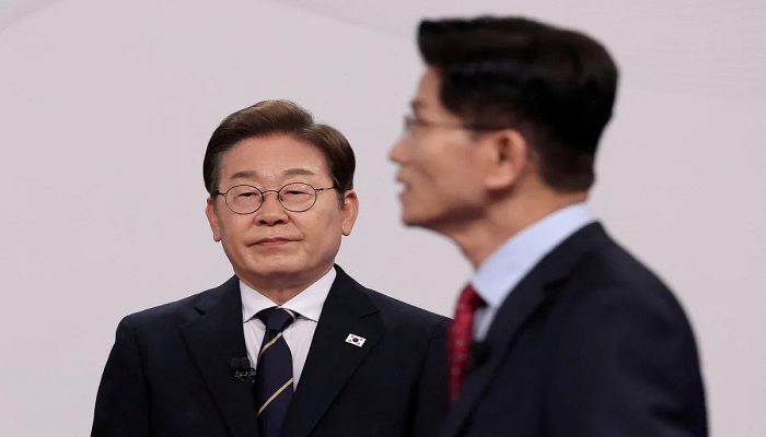 South Korean Presidential Candidates Clash in First Televised Debate