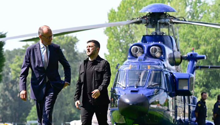 Trump Eyes Trilateral Talks Ahead of Putin Summit as Zelenskyy Ramps Up Pressure