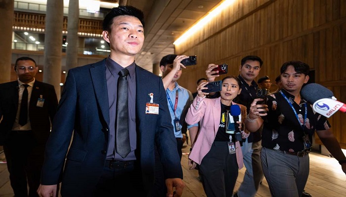 Thailand’s Acting PM Seeks Parliament Dissolution After Court Ousts Shinawatra