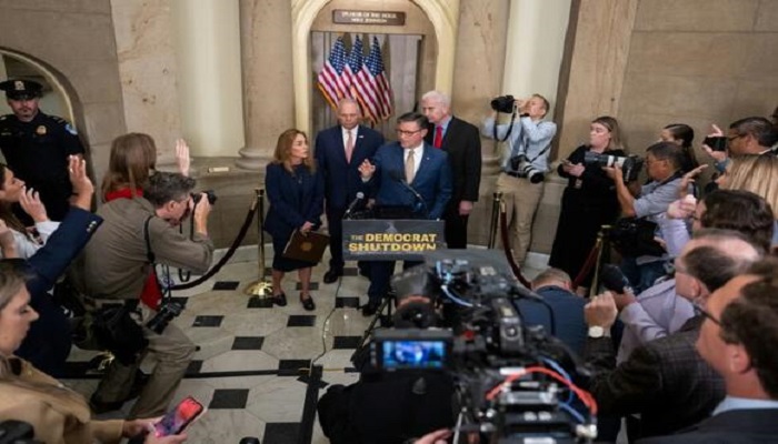 Trump Targets ‘Democrat Agencies’ as Shutdown Standoff Escalates